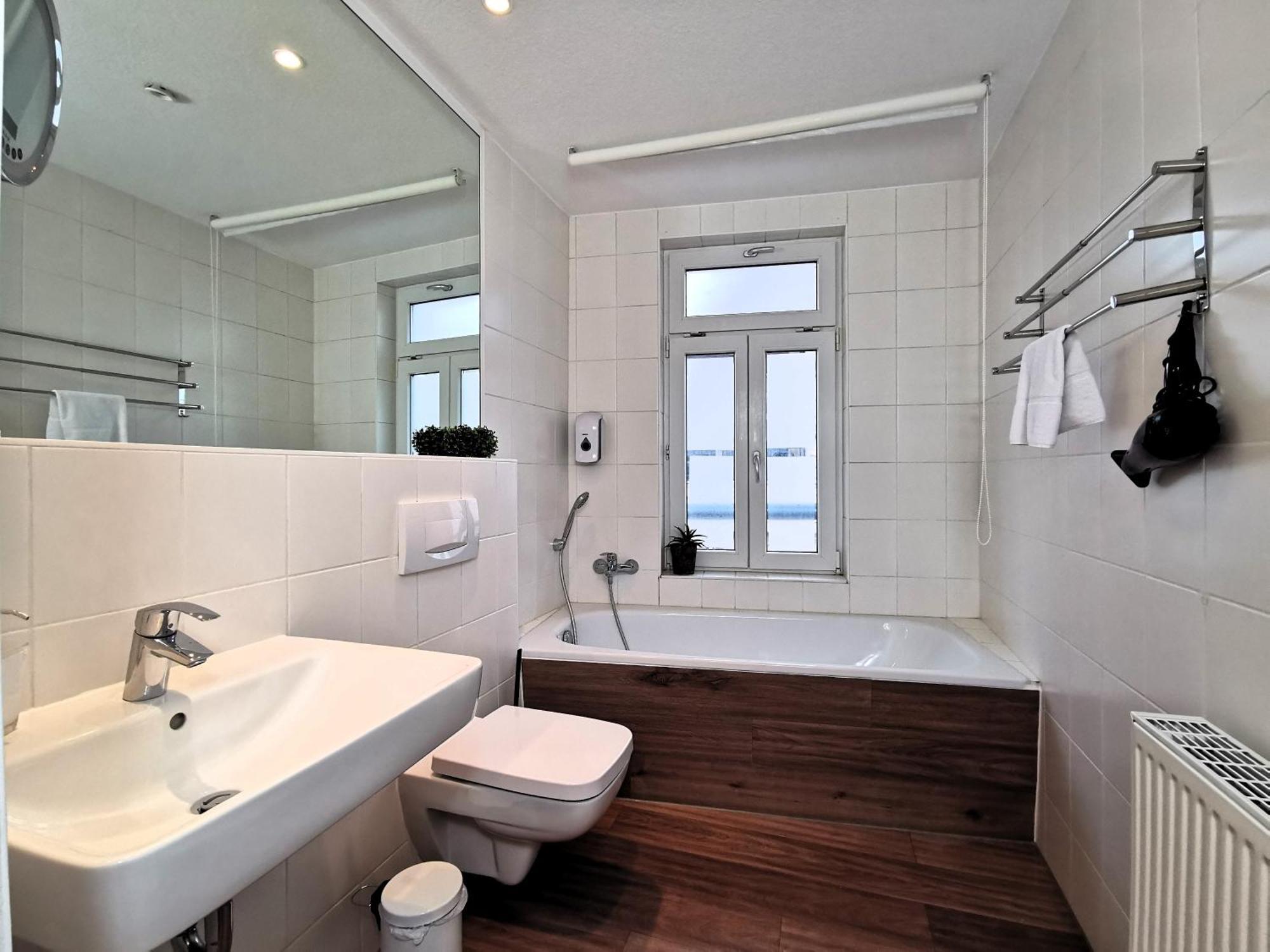 Bohnapartments Am Anger - Zentrum - Vollausstattung - Wlan แอร์ฟวร์ท ภายนอก รูปภาพ